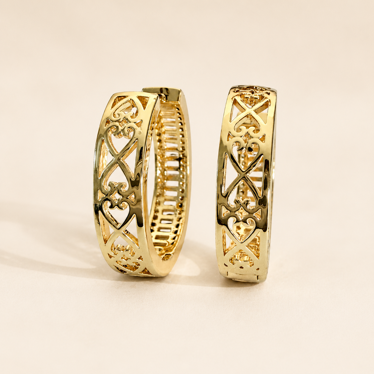 Lumière Hoop Earrings